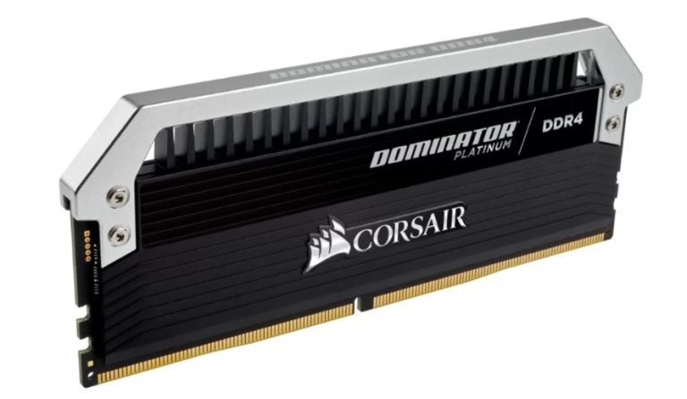CORSAIR CMD32GX4M2B3000C15 16GB (Tek Parça) 3000Mhz DDR4 Dominator Platinum PC Bellek Bulk - 36159