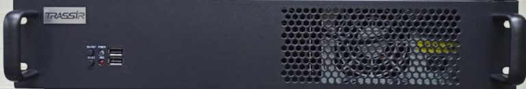 TRASSİR NeuroStation 8400R/32 INT 32 Kanal 2U 4 Yuvalı NVR Kayıt Cihazı - 8400R/32